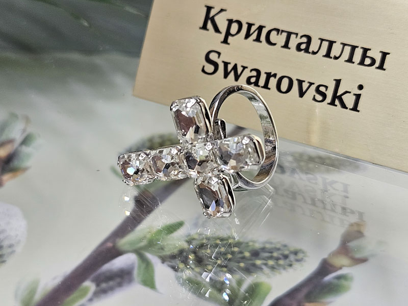 Кольцо 1448006500381: цена 575 рублей.
