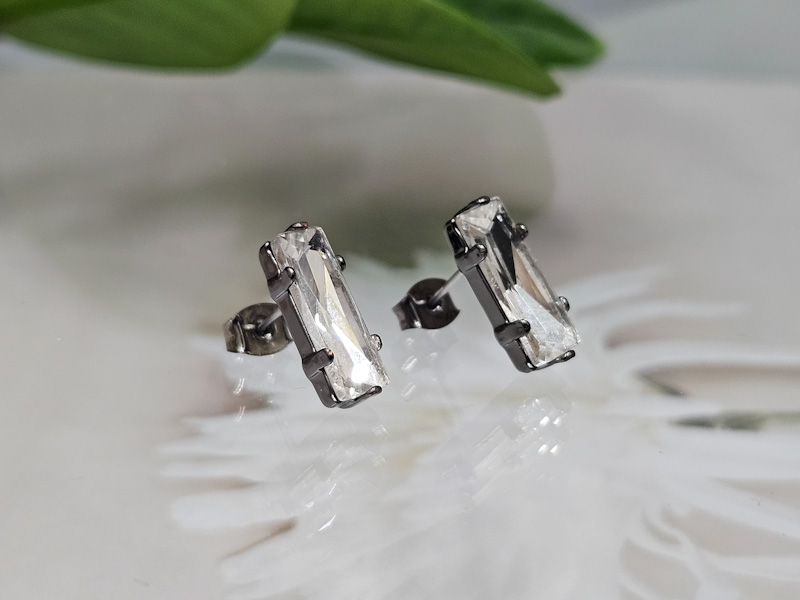 Серьги 1827006500131: цена 410 рублей.