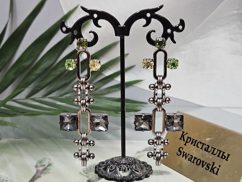 Серьги 1448006500411: цена 1965 рублей.
