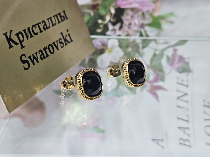 Серьги 1141006500138: цена 360 рублей.