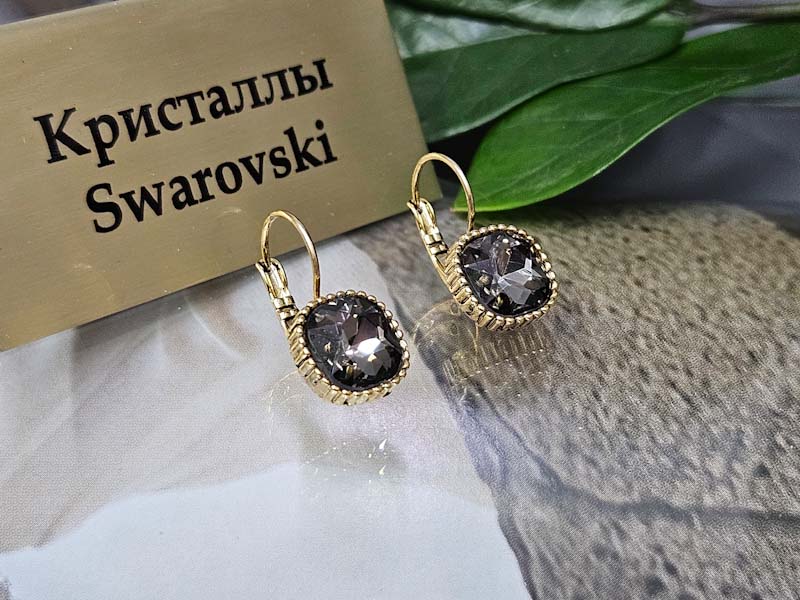 Серьги 1141006500183: цена 495 рублей.