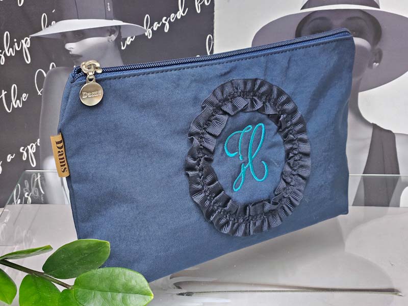 Сумка 2236006500024: цена 900 рублей.