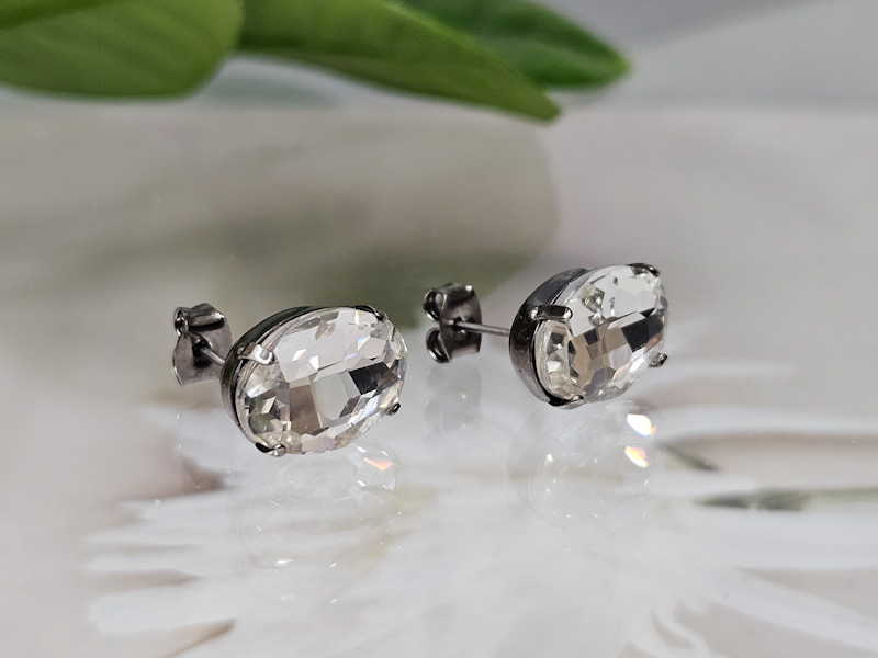 Серьги 1827006500018: цена 410 рублей.