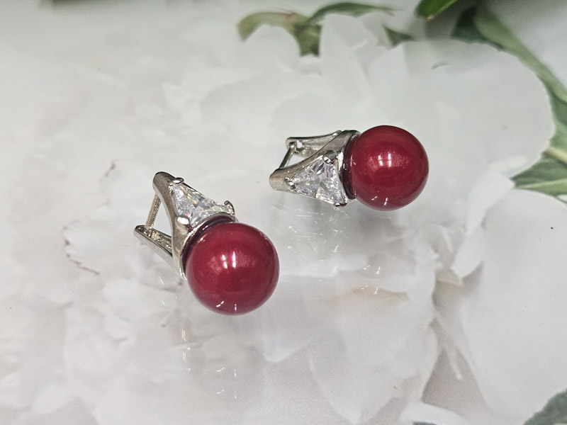 Серьги 1100006500081: цена 410 рублей.
